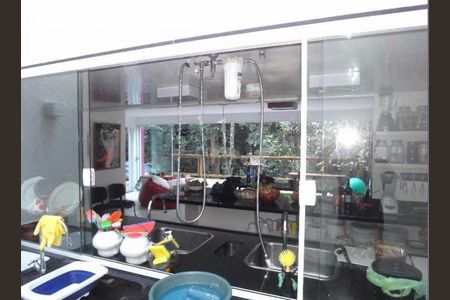 Casa à venda com 254m², 4 quartos e 2 vagas