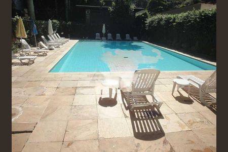 Casa à venda com 254m², 4 quartos e 2 vagas
