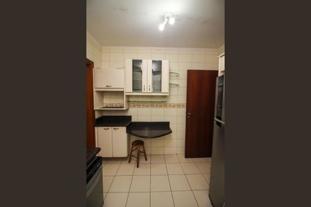 Apartamento à venda com 117m², 3 quartos e 2 vagas Apartamento à venda com 117m², 3 quartos e 2 vagasCozinha