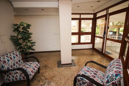 Apartamento à venda com 117m², 3 quartos e 2 vagas Apartamento à venda com 117m², 3 quartos e 2 vagasHall de entrada