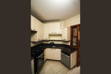 Apartamento à venda com 117m², 3 quartos e 2 vagas Apartamento à venda com 117m², 3 quartos e 2 vagasCozinha