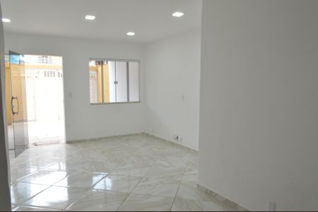 Sala de apartamento à venda com 4 quartos, 120m² em Taquara, Rio de Janeiro