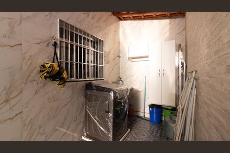 Casa à venda com 94m², 3 quartos e 2 vagas Casa à venda com 94m², 3 quartos e 2 vagasÁrea de Serviço