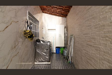 Casa à venda com 94m², 3 quartos e 2 vagas Casa à venda com 94m², 3 quartos e 2 vagasÁrea de Serviço