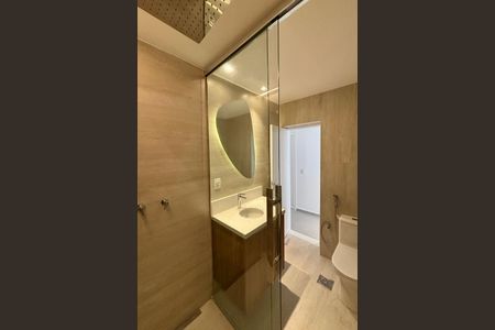 Apartamento à venda com 115m², 3 quartos e 2 vagasBanheiro social