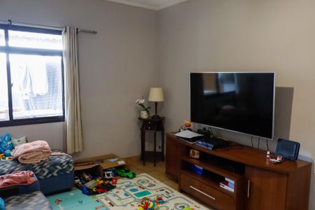 Casa para alugar com 320m², 3 quartos e 6 vagas Casa para alugar com 320m², 3 quartos e 6 vagasSala de TV