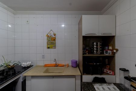 Casa de condomínio à venda com 64m², 2 quartos e 1 vaga Casa de condomínio à venda com 64m², 2 quartos e 1 vagaCozinha