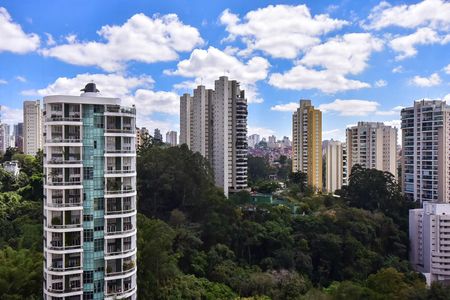 Apartamento à venda com 213m², 3 quartos e 4 vagasVista 