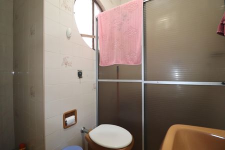 Casa à venda com 264m², 3 quartos e 2 vagasBanheiro 2