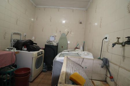 Casa à venda com 264m², 3 quartos e 2 vagasÁrea de Serviço