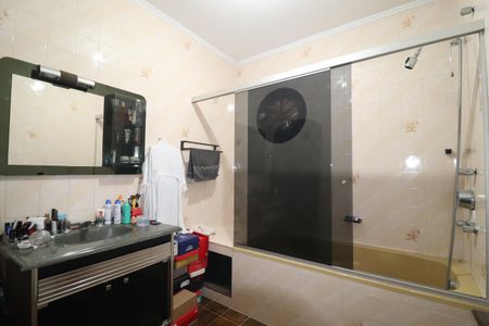 Casa à venda com 264m², 3 quartos e 2 vagasBanheiro da Suíte