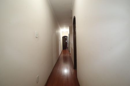 Casa à venda com 264m², 3 quartos e 2 vagasCorredor Quartos