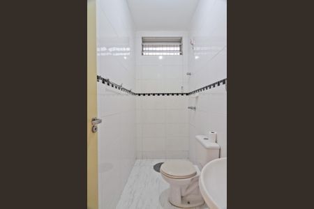 Casa para alugar com 52m², 2 quartos e sem vaga Casa para alugar com 52m², 2 quartos e sem vagaBanheiro