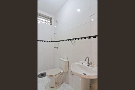 Casa para alugar com 52m², 2 quartos e sem vaga Casa para alugar com 52m², 2 quartos e sem vagaBanheiro