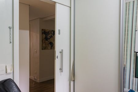 Apartamento para alugar com 176m², 5 quartos e 2 vagas Apartamento para alugar com 176m², 5 quartos e 2 vagasQuarto 2