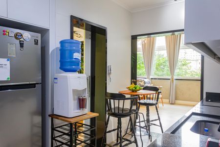 Apartamento para alugar com 176m², 5 quartos e 2 vagas Apartamento para alugar com 176m², 5 quartos e 2 vagasCozinha