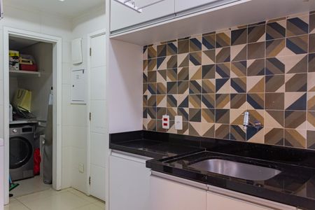 Apartamento para alugar com 176m², 5 quartos e 2 vagas Apartamento para alugar com 176m², 5 quartos e 2 vagasÁrea de Serviço