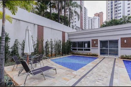 Apartamento para alugar com 176m², 5 quartos e 2 vagas Apartamento para alugar com 176m², 5 quartos e 2 vagasÁrea comum - Piscina