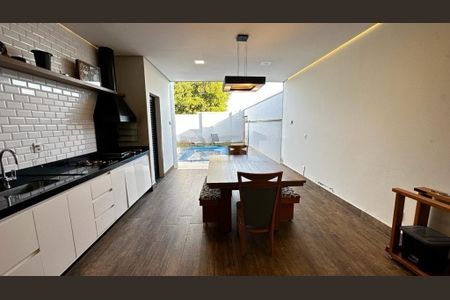 Casa à venda com 190m², 3 quartos e 4 vagas