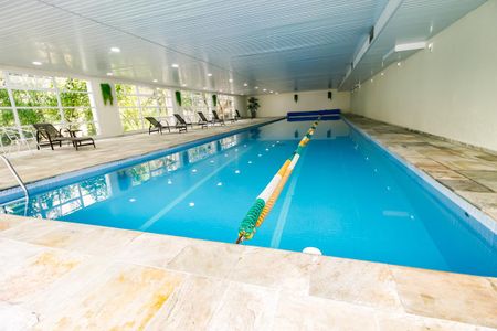 Apartamento para alugar com 138m², 3 quartos e 2 vagas Apartamento para alugar com 138m², 3 quartos e 2 vagasPiscina Coberta