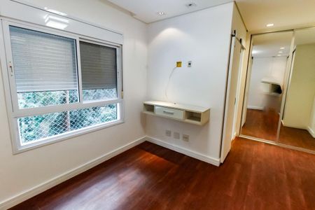 Apartamento para alugar com 138m², 3 quartos e 2 vagas Apartamento para alugar com 138m², 3 quartos e 2 vagasSuíte 3