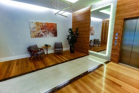Apartamento para alugar com 138m², 3 quartos e 2 vagas Apartamento para alugar com 138m², 3 quartos e 2 vagasHall de entrada