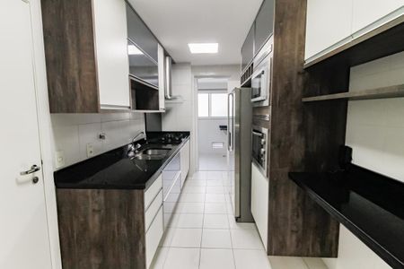 Apartamento para alugar com 138m², 3 quartos e 2 vagas Apartamento para alugar com 138m², 3 quartos e 2 vagasCozinha - Armários
