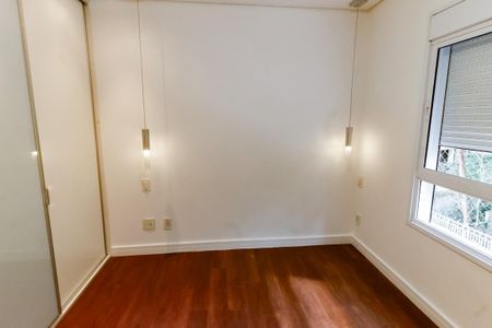 Apartamento para alugar com 138m², 3 quartos e 2 vagas Apartamento para alugar com 138m², 3 quartos e 2 vagasDetalhes - Suíte 3