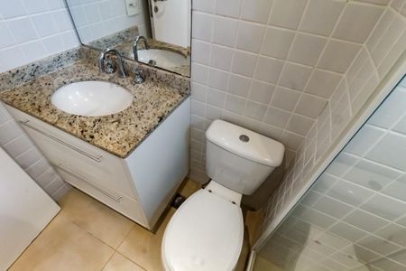 Apartamento para alugar com 138m², 3 quartos e 2 vagas Apartamento para alugar com 138m², 3 quartos e 2 vagasBanheiro da Suíte 1