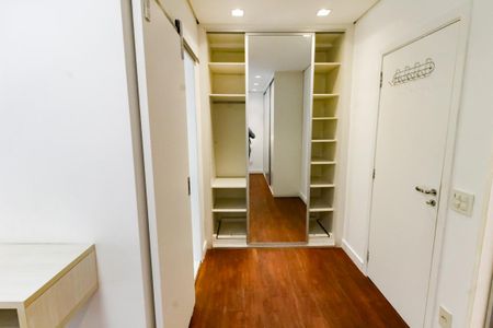 Apartamento para alugar com 138m², 3 quartos e 2 vagas Apartamento para alugar com 138m², 3 quartos e 2 vagasSuíte 3 - armários
