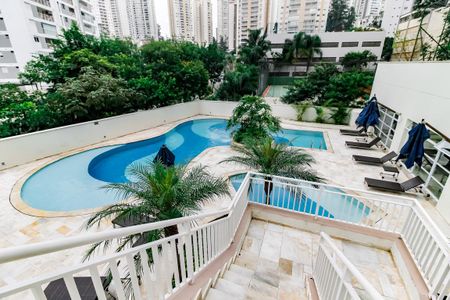 Apartamento para alugar com 138m², 3 quartos e 2 vagas Apartamento para alugar com 138m², 3 quartos e 2 vagasÁrea comum - Piscina
