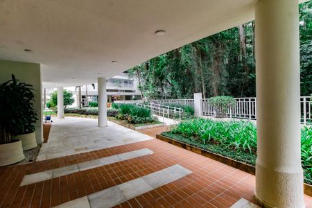 Apartamento para alugar com 138m², 3 quartos e 2 vagas Apartamento para alugar com 138m², 3 quartos e 2 vagasÁrea comum