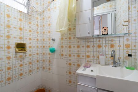 Casa à venda com 125m², 2 quartos e 1 vaga Casa à venda com 125m², 2 quartos e 1 vagaBanheiro da Edícula