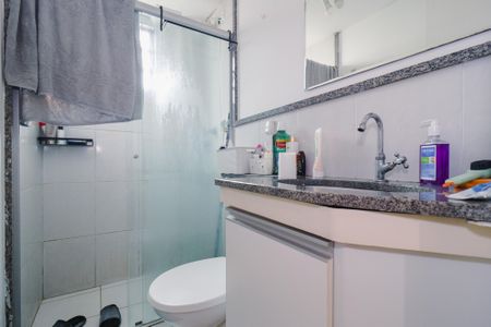 Apartamento à venda com 120m², 3 quartos e 2 vagas Apartamento à venda com 120m², 3 quartos e 2 vagasBanheiro da Suíte