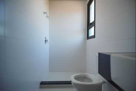 Apartamento à venda com 70m², 2 quartos e 2 vagasBanheiro da Suíte 2