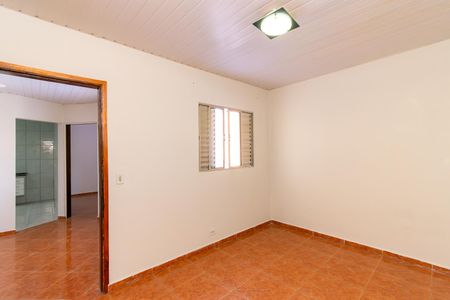 Quarto 1 de casa para alugar com 2 quartos, 56m² em São Lucas, São Paulo