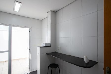 Apartamento para alugar com 125m², 2 quartos e 2 vagas Apartamento para alugar com 125m², 2 quartos e 2 vagasCozinha