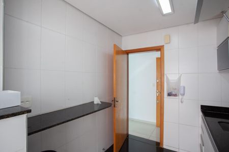 Apartamento para alugar com 125m², 2 quartos e 2 vagas Apartamento para alugar com 125m², 2 quartos e 2 vagasCozinha