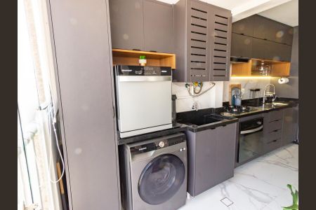 Apartamento à venda com 74m², 3 quartos e 2 vagas Apartamento à venda com 74m², 3 quartos e 2 vagasVaranda e Área de Serviço