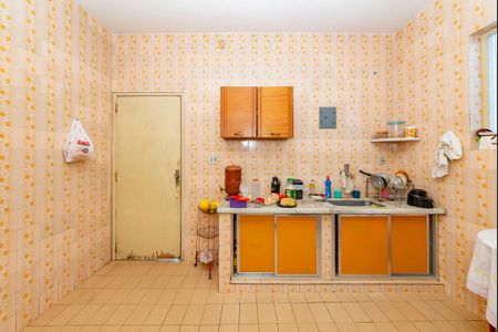 Casa à venda com 240m², 3 quartos e 2 vagas Casa à venda com 240m², 3 quartos e 2 vagasCozinha