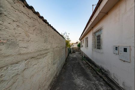 Casa à venda com 240m², 3 quartos e 2 vagas Casa à venda com 240m², 3 quartos e 2 vagasGaragem