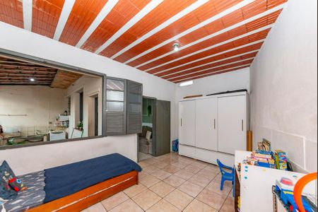 Casa à venda com 240m², 3 quartos e 2 vagas Casa à venda com 240m², 3 quartos e 2 vagasCasa 2