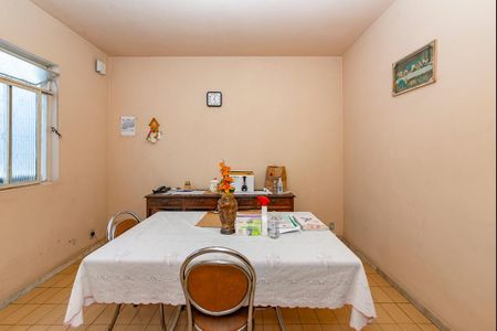 Casa à venda com 240m², 3 quartos e 2 vagas Casa à venda com 240m², 3 quartos e 2 vagasSala 2