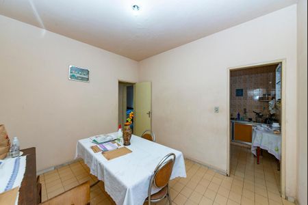 Casa à venda com 240m², 3 quartos e 2 vagas Casa à venda com 240m², 3 quartos e 2 vagasSala 2