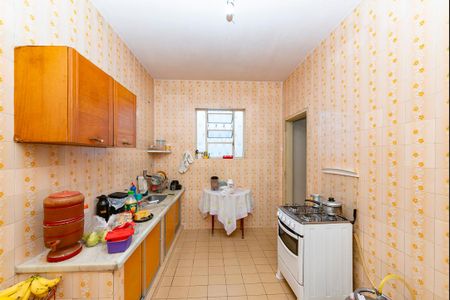 Casa à venda com 240m², 3 quartos e 2 vagas Casa à venda com 240m², 3 quartos e 2 vagasCozinha