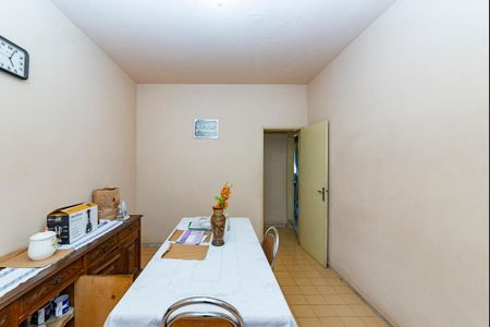 Casa à venda com 240m², 3 quartos e 2 vagas Casa à venda com 240m², 3 quartos e 2 vagasSala 2