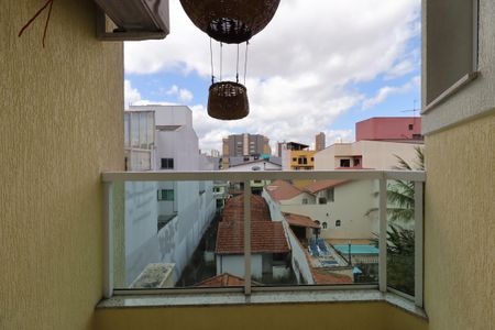 Apartamento à venda com 180m², 3 quartos e 3 vagasSacada da Suíte