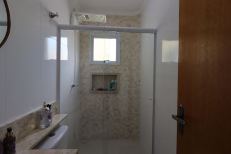 Apartamento à venda com 180m², 3 quartos e 3 vagasBanheiro Social