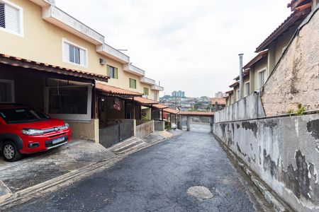 Casa de condomínio à venda com 65m², 2 quartos e 1 vagaÁrea externa