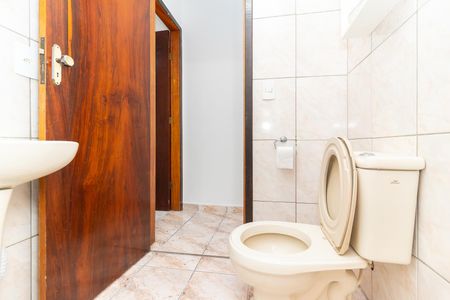 Casa de condomínio à venda com 65m², 2 quartos e 1 vagaBanheiro